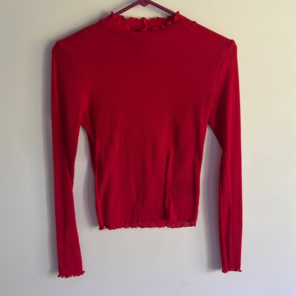 Red H&M long sleeve turtle neck, size S